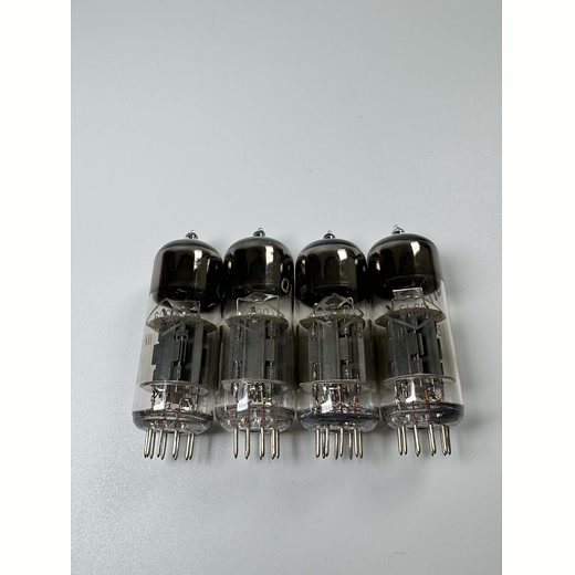 Подобранная пара 6Н6П, квадратный геттер, ракурс 1