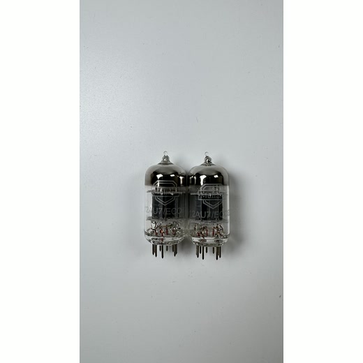 Подобранная пара Mullard 12AU7, ракурс 4